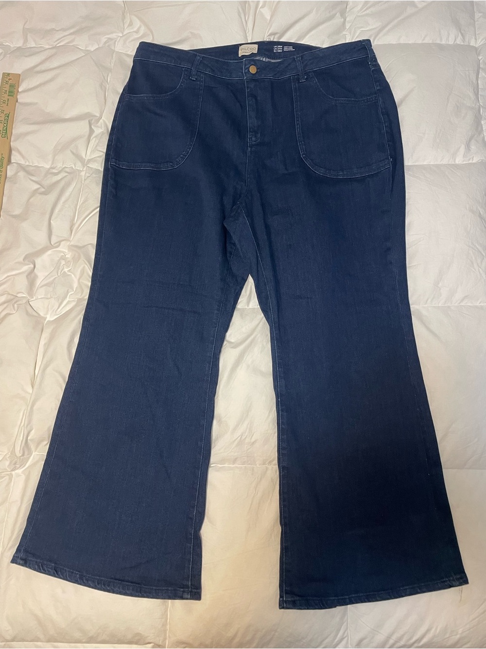 Pilcro Sample Style High Rise Wide Leg Flare Jeans, Women's Size 24W Dark Wash